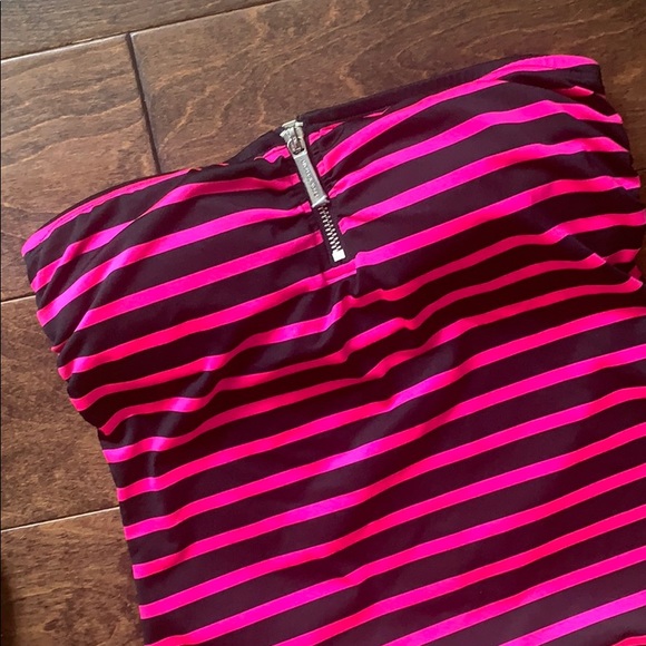 Michael Kors Convertible Striped Tankini NWOT - Picture 2 of 8